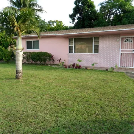 The Jazzy Escape Villa Miami Exterior photo